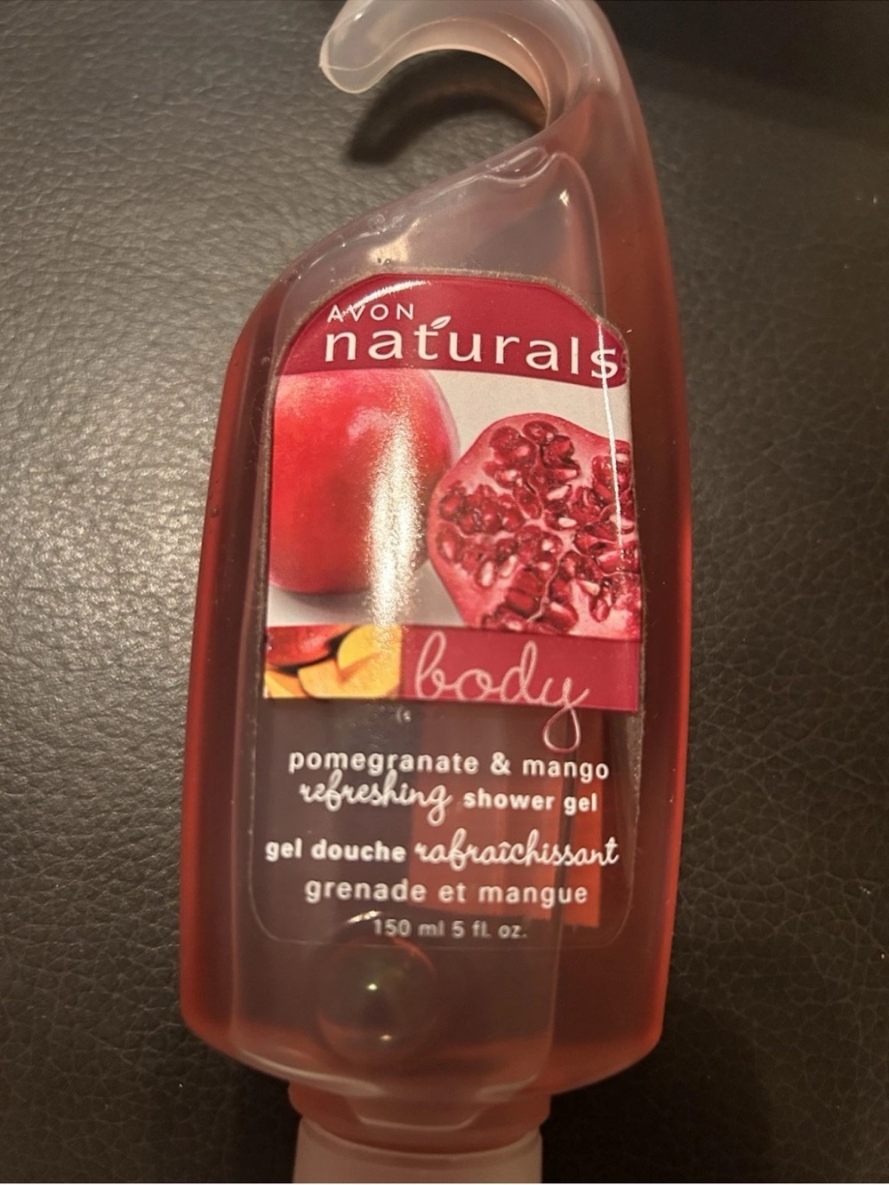 Avon Pomegranate & Mango Refreshing Shower Gel - Red